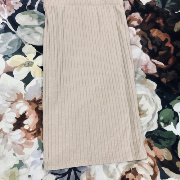 Skirt - Picture 2 of 3